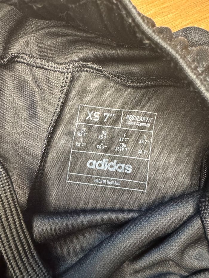 Short de sport Adidas noir - photo numéro 7