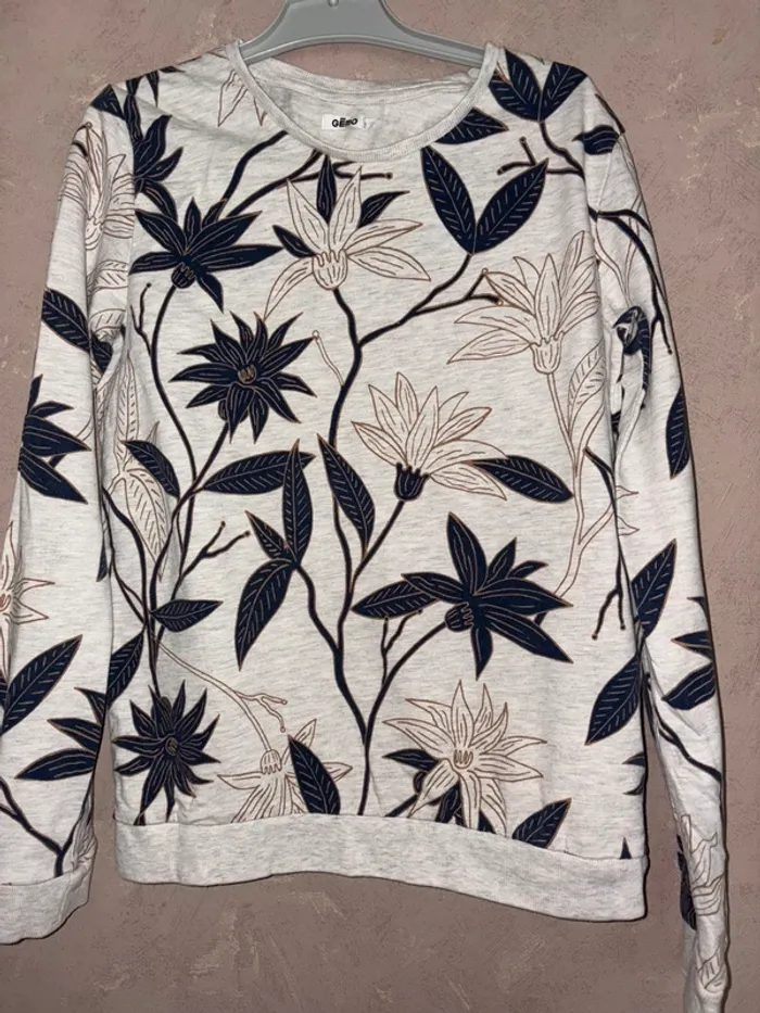 Sweat fleuri fille taille 14 ans - photo numéro 3