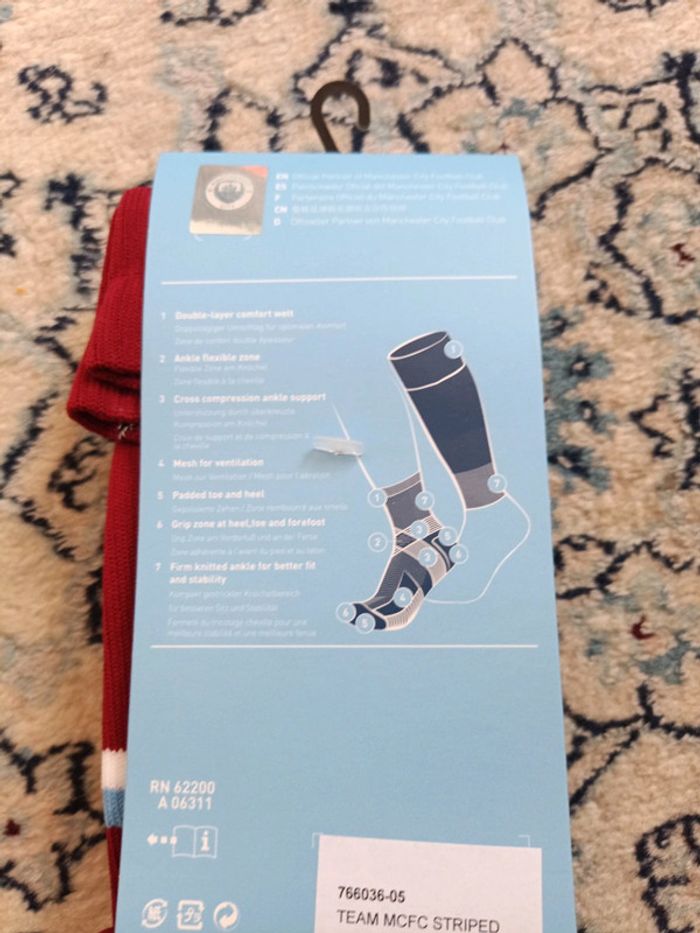 Chaussettes de foot Puma équipe Manchester City taille 47/49 authentique neuf - photo numéro 9