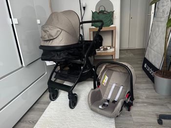 Poussette 3 en 1 + cosy + accessoires