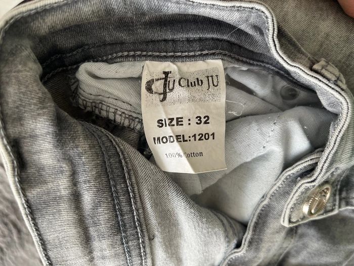 Jean gris taille W32/FR 42 club jeu - photo numéro 4