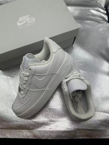 Nike Air Force 1 Low '07 White 38.5