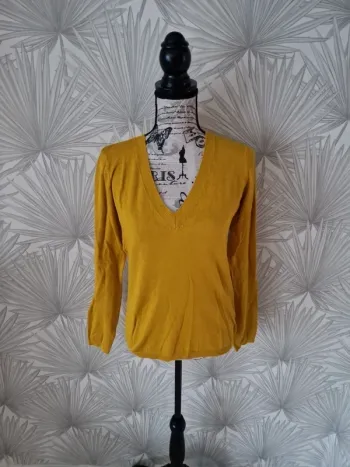 Joli pull col V Monoprix taille 36