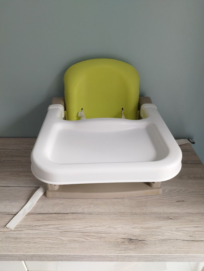 Réhausseur de chaise babymoov