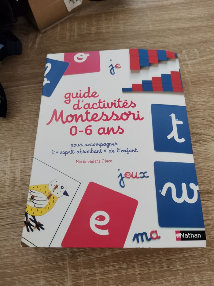 Livre guide Montessori
