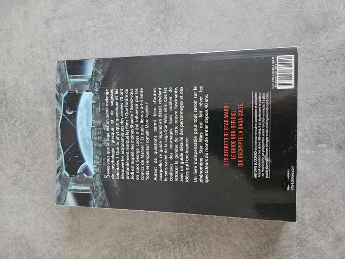 Livre "Star Wars décrypté" Les secrets de la saga - Par Antoine Lucciardi - photo numéro 2