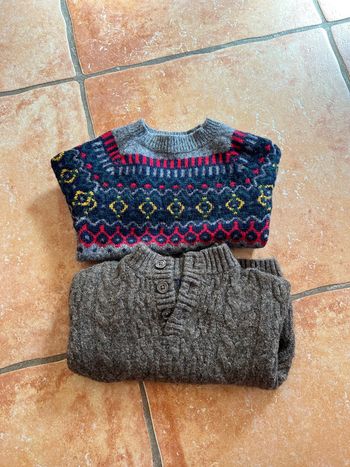 Lot 2 pulls chaud neuf 3ans