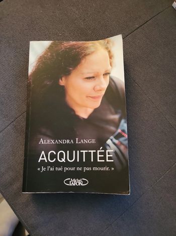 Livre " Acquittée"