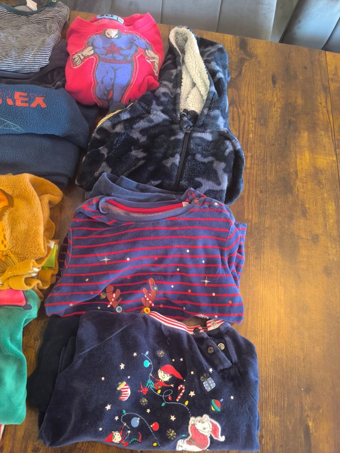 Lot de pyjama chaud velours taille 3 ans garçon - photo numéro 3