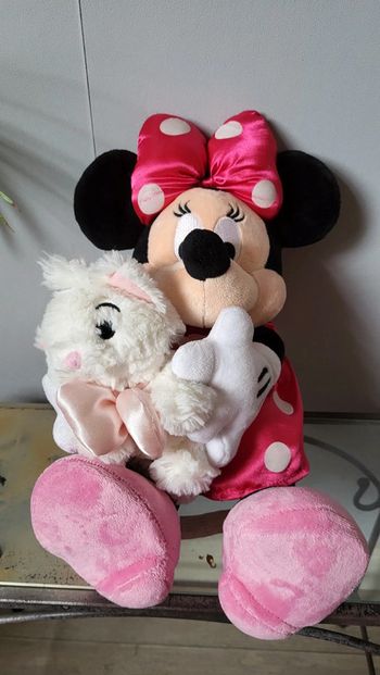 Minnie et Marie Disney