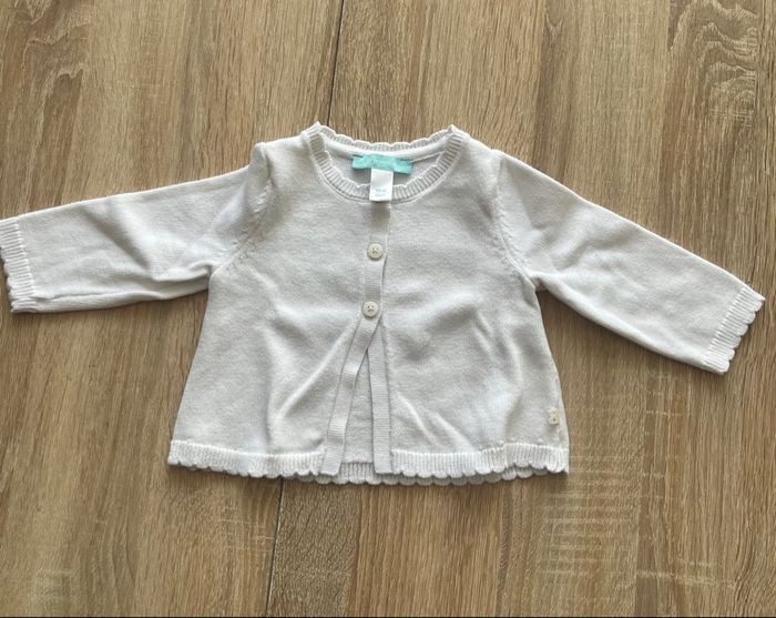 Lot 3 brassières taille 3 mois - photo numéro 4