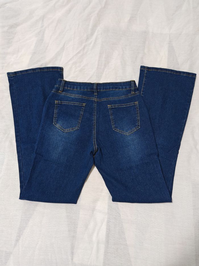 Jean bleu brut évasé Neuf taille 38 Shein - photo numéro 4