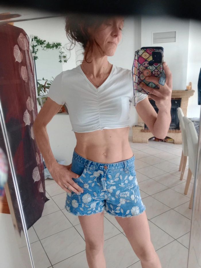 Crop top xs blanc c85 - photo numéro 2