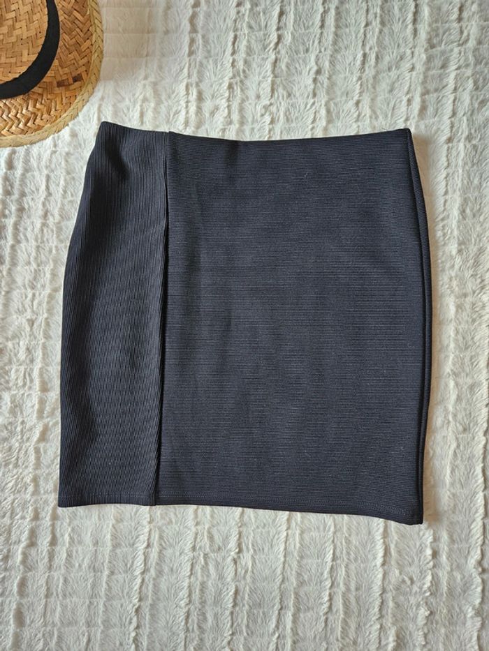 Mini jupe noire taille 38 Pimkie - photo numéro 4