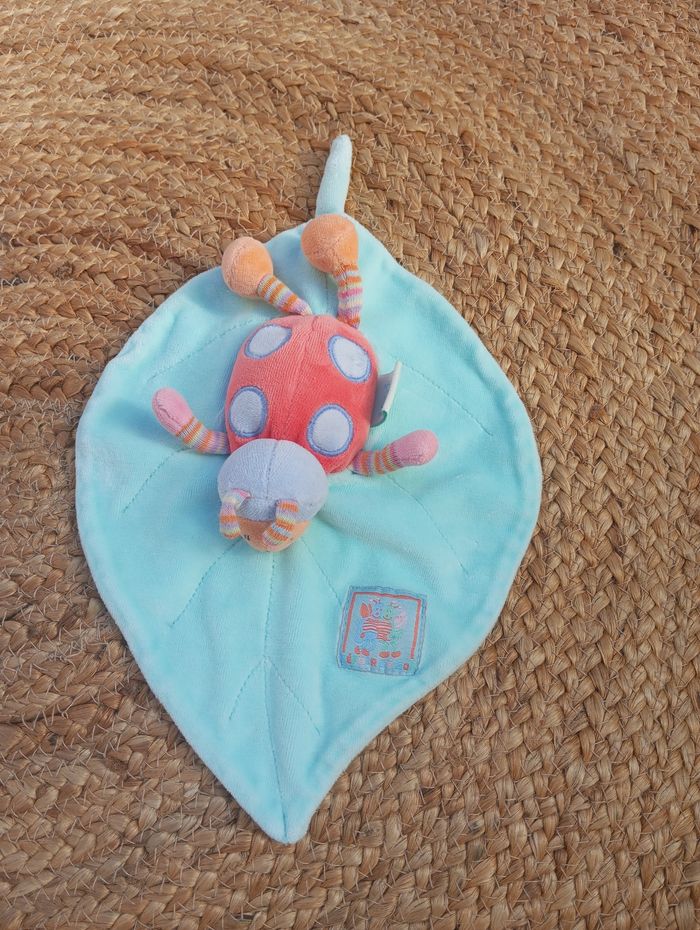 Doudou coccinelle