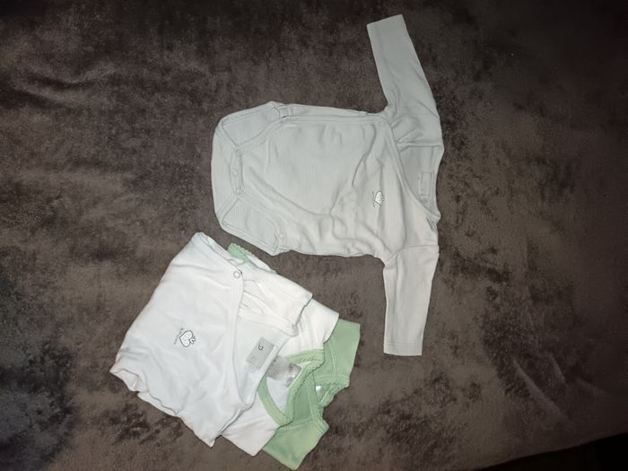 Lot de 4 bodies - photo numéro 4