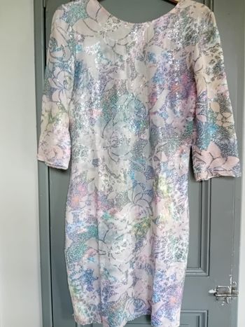Robe moulante sexy.