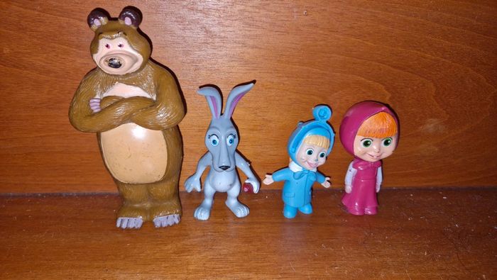 Lot figurines Masha et Michka