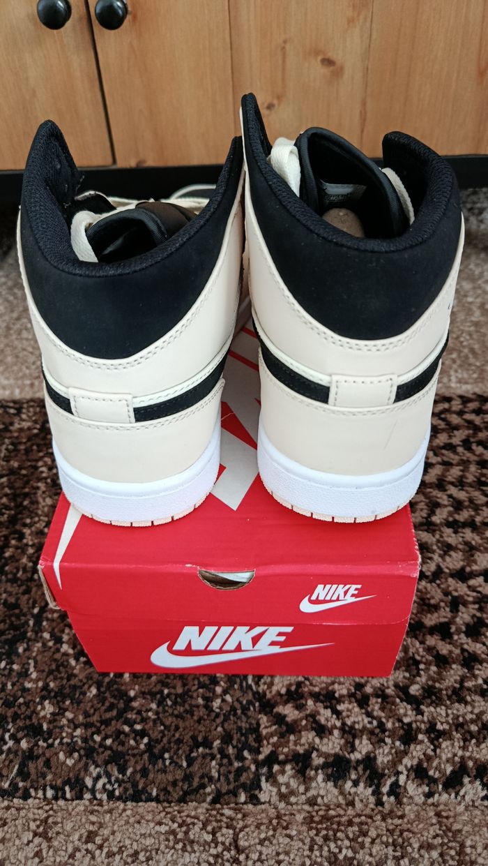 Air Jordan 1 Mid - photo numéro 4