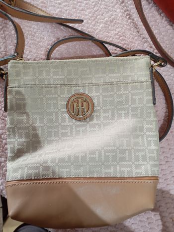 sac a bandouliere Tommy Hilfiger