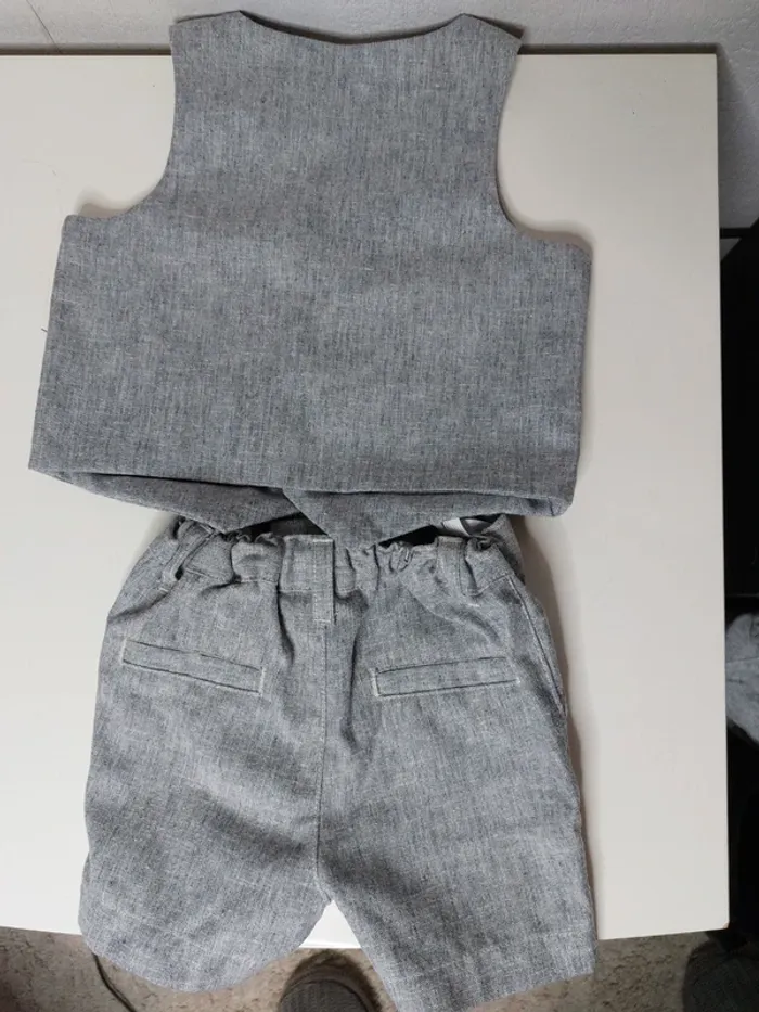 Ensemble gilet short gris " Primark" - photo numéro 3