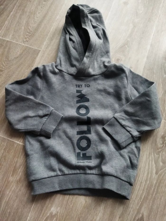 Pull à capuche 3 ans