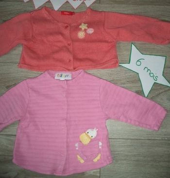 Lot 2 gilets 6 mois