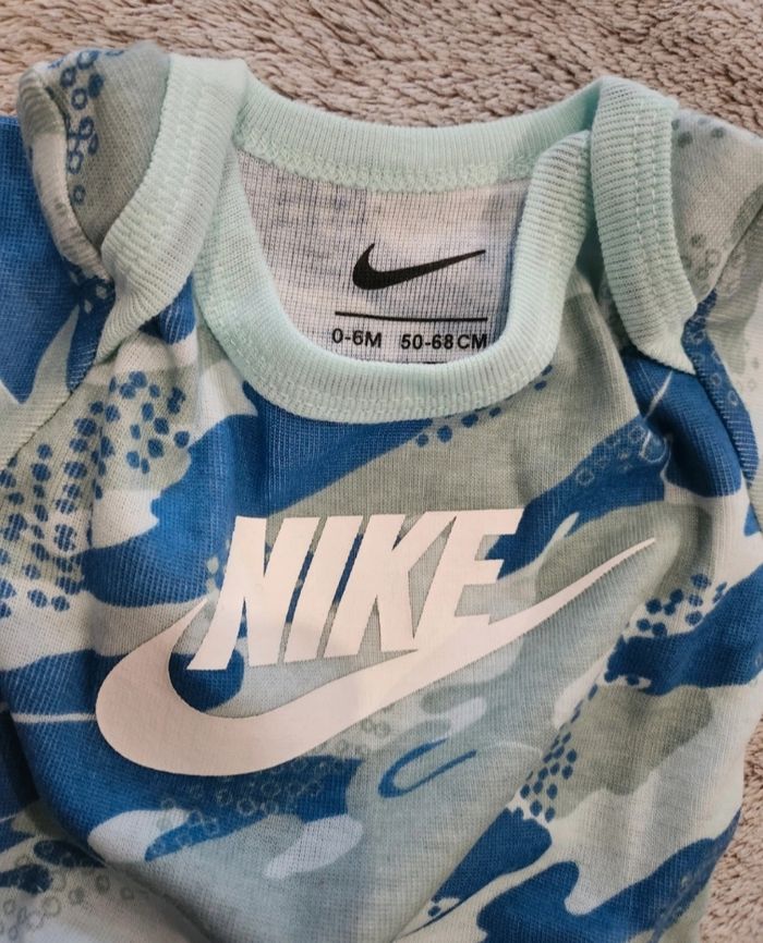 Ensemble bodie Nike - photo numéro 4