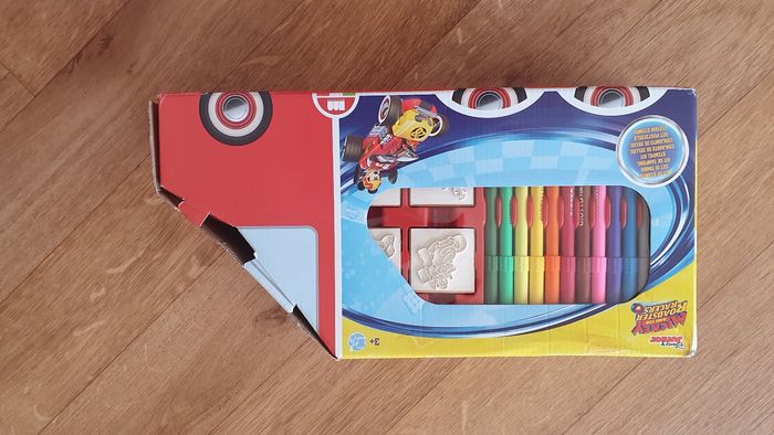 Set de coloriage - photo numéro 9