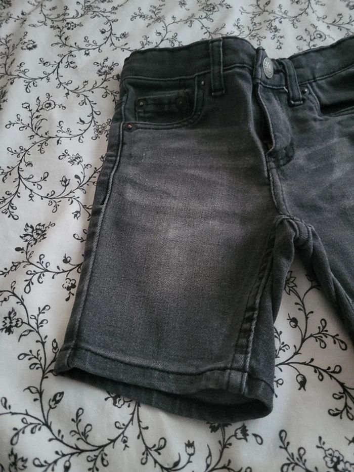 Short 3 ans - photo numéro 2