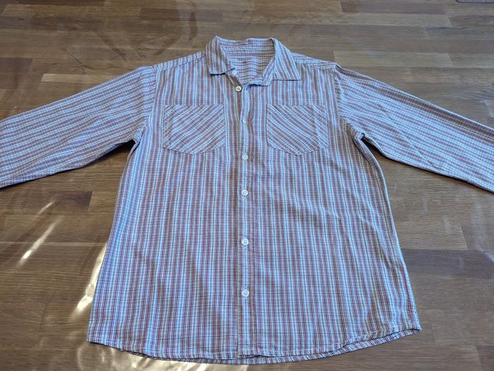 Chemise manches longues garçon 10 ans Gémo
Très bon état - photo numéro 2
