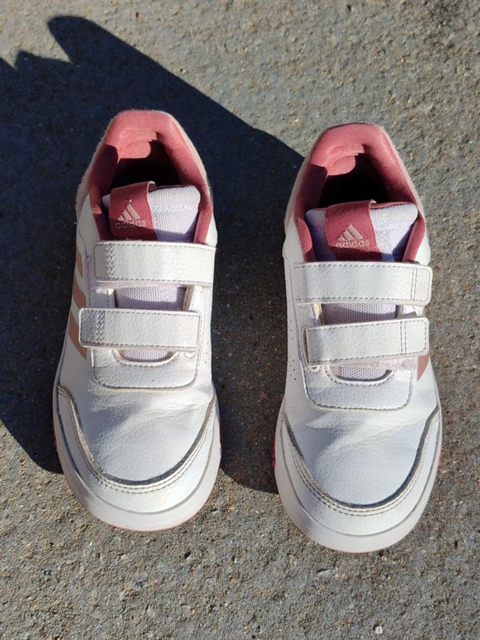 Adidas Minnie pointure 33 - photo numéro 2