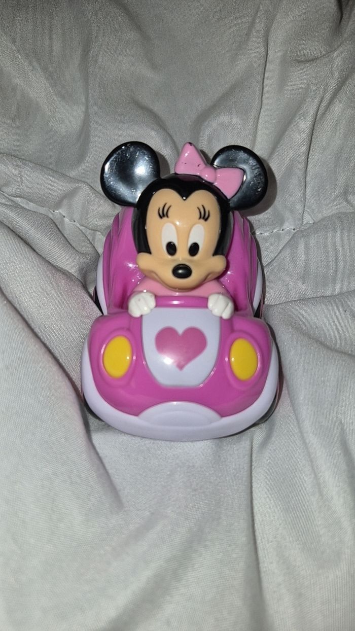 Voiture baby Minnie