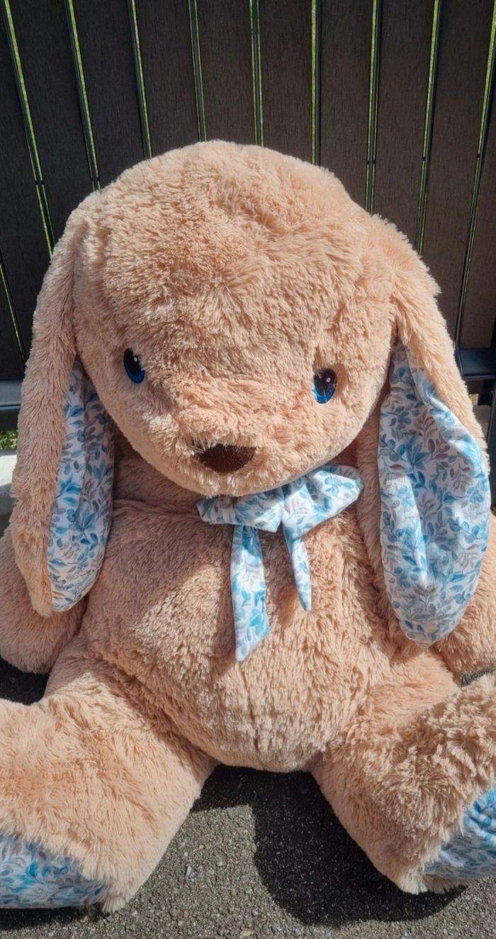 Grande peluche lapin fleuri neuve - photo numéro 3
