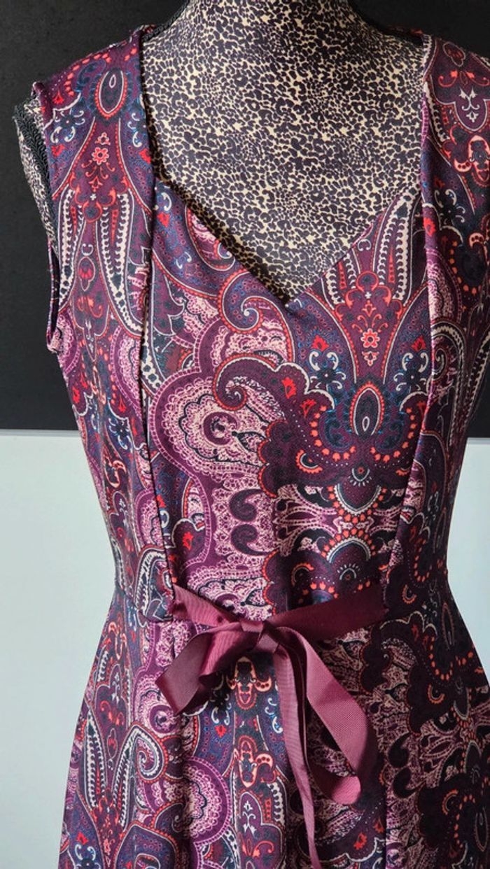 Robe de chez Riu taille 36 violet avec motif. - photo numéro 2