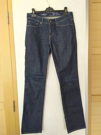Jean Levi's demi curve Straight