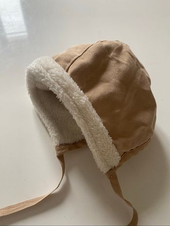 Bonnet type Beguin elodi détails