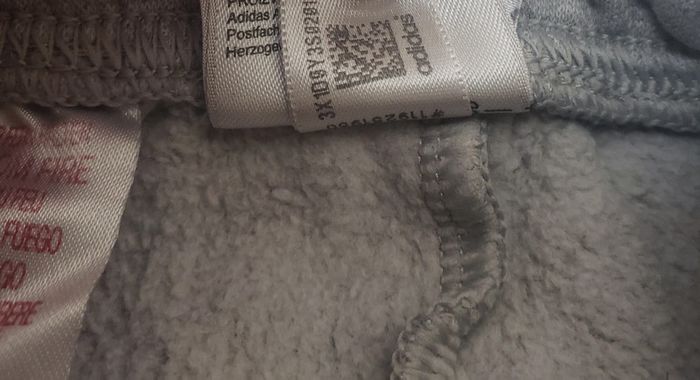 Jogging Adidas taille 3/4ans - photo numéro 6