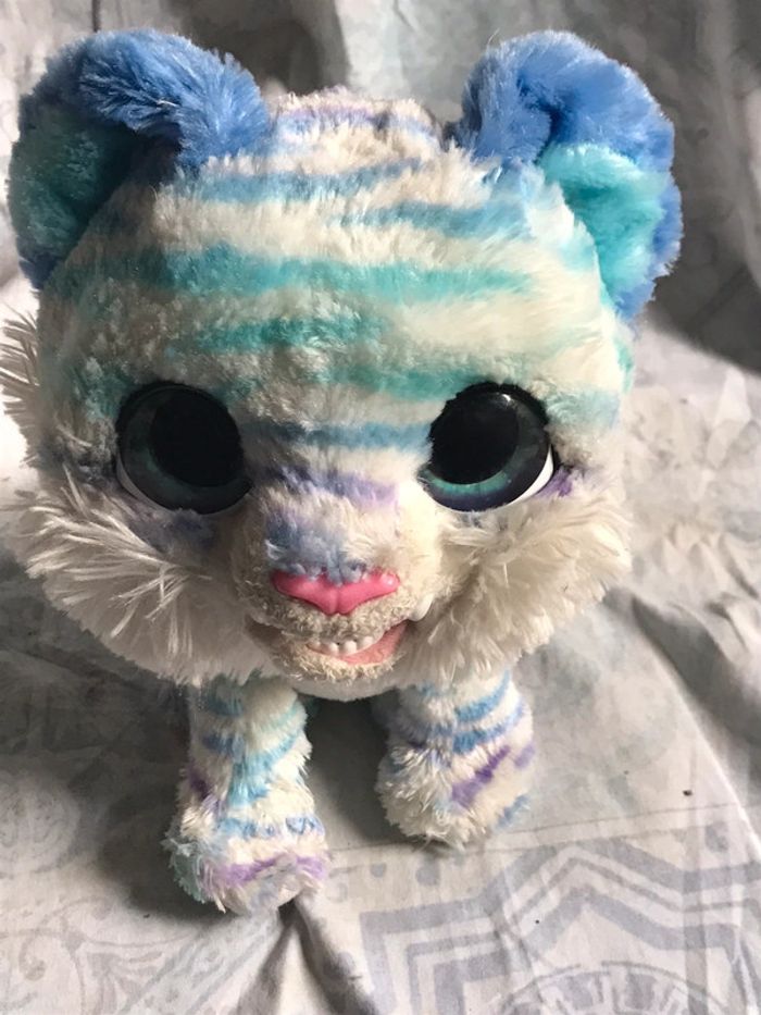 Peluche interactive North le tigre polaire marque FurReal - photo numéro 10
