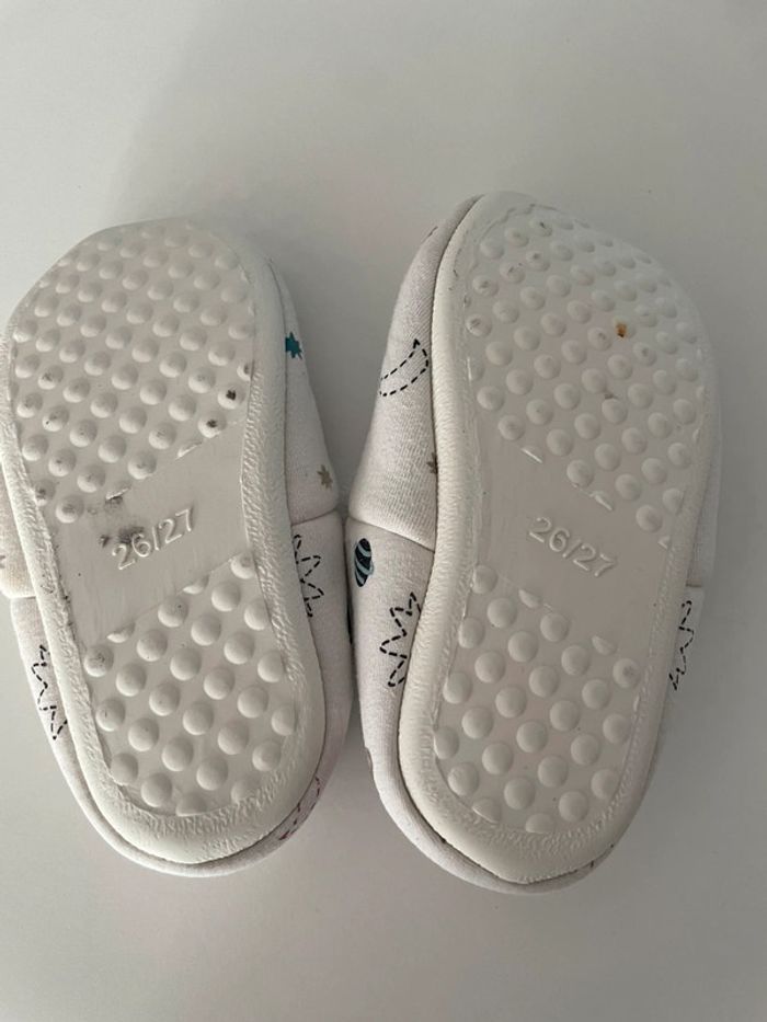 Chaussons taille 26-27 - photo numéro 2