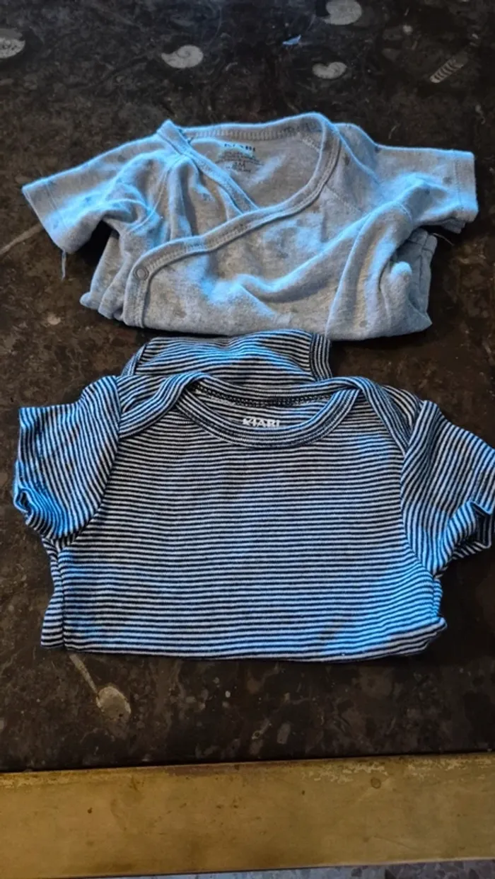 Lot bodies été 3 mois