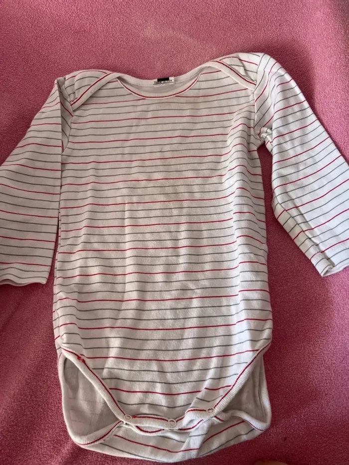Lot de 5 bodys manches longues - 18 mois - photo numéro 4
