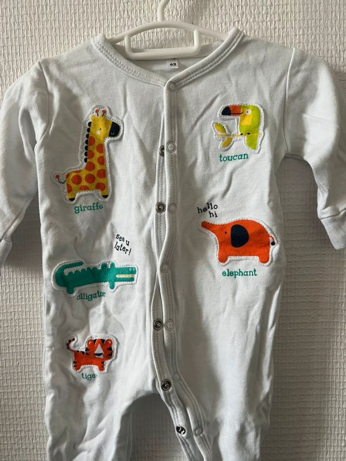 Pyjama Croisée 3 mois très bonne état - photo numéro 2