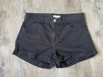 Short noir