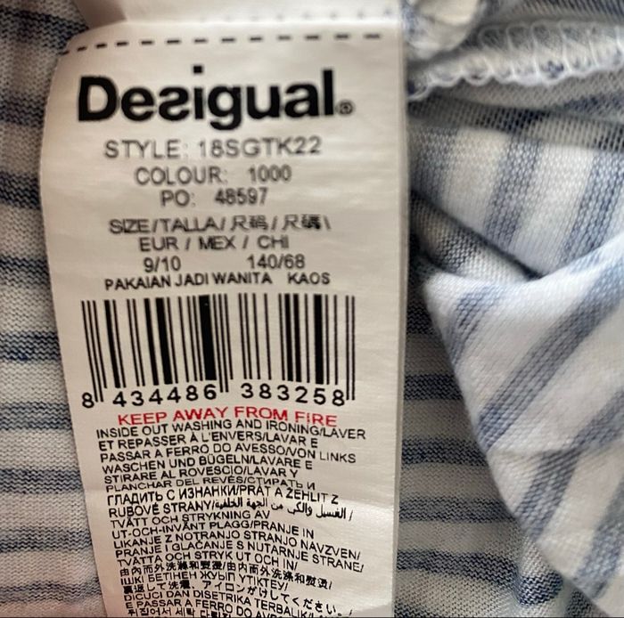 Tee-shirt  évasé marinière « DESIGUAL «  9/10 ans - photo numéro 5