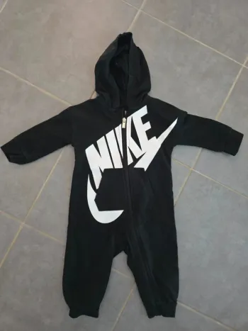 Combi ensemble Nike noir