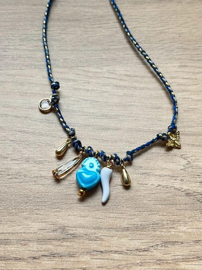 Collier cordon coton breloques pendentifs