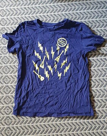 Tee-shirt bleu marine