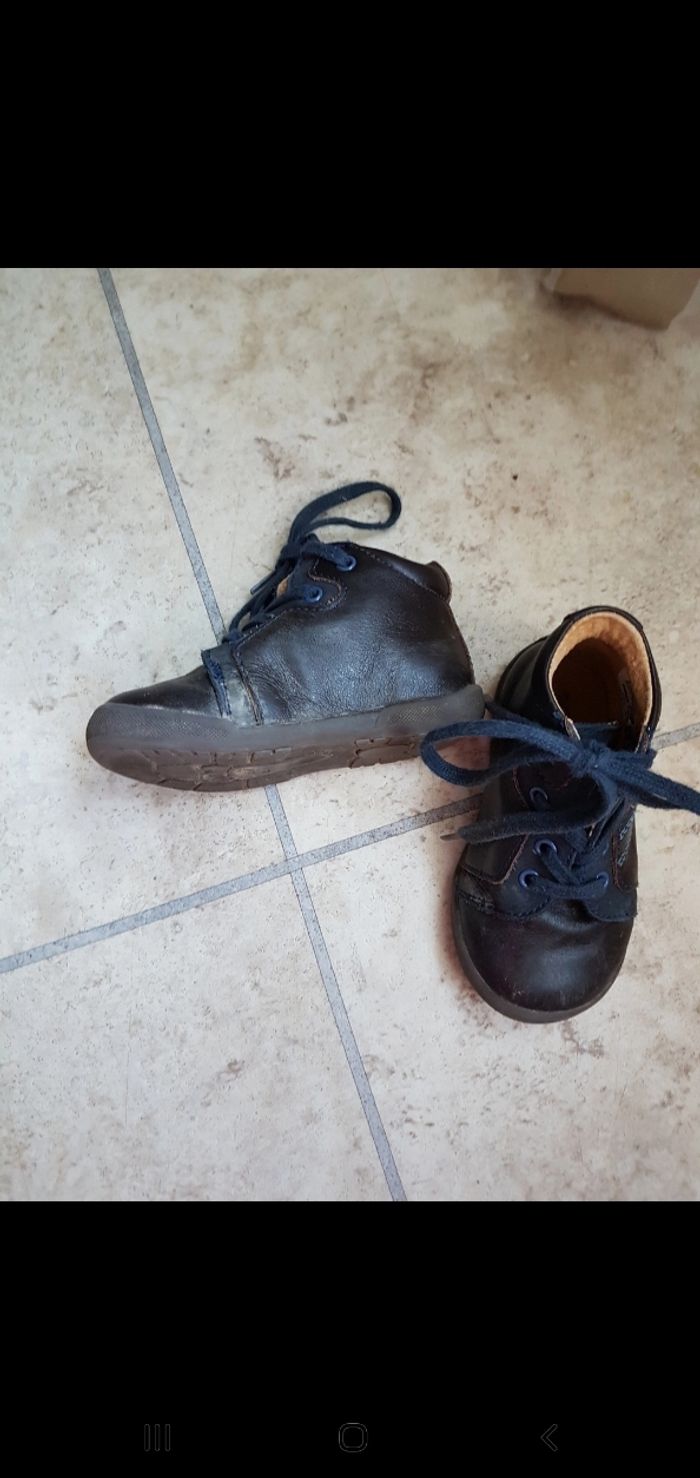 Chaussures taille 21 - photo numéro 3