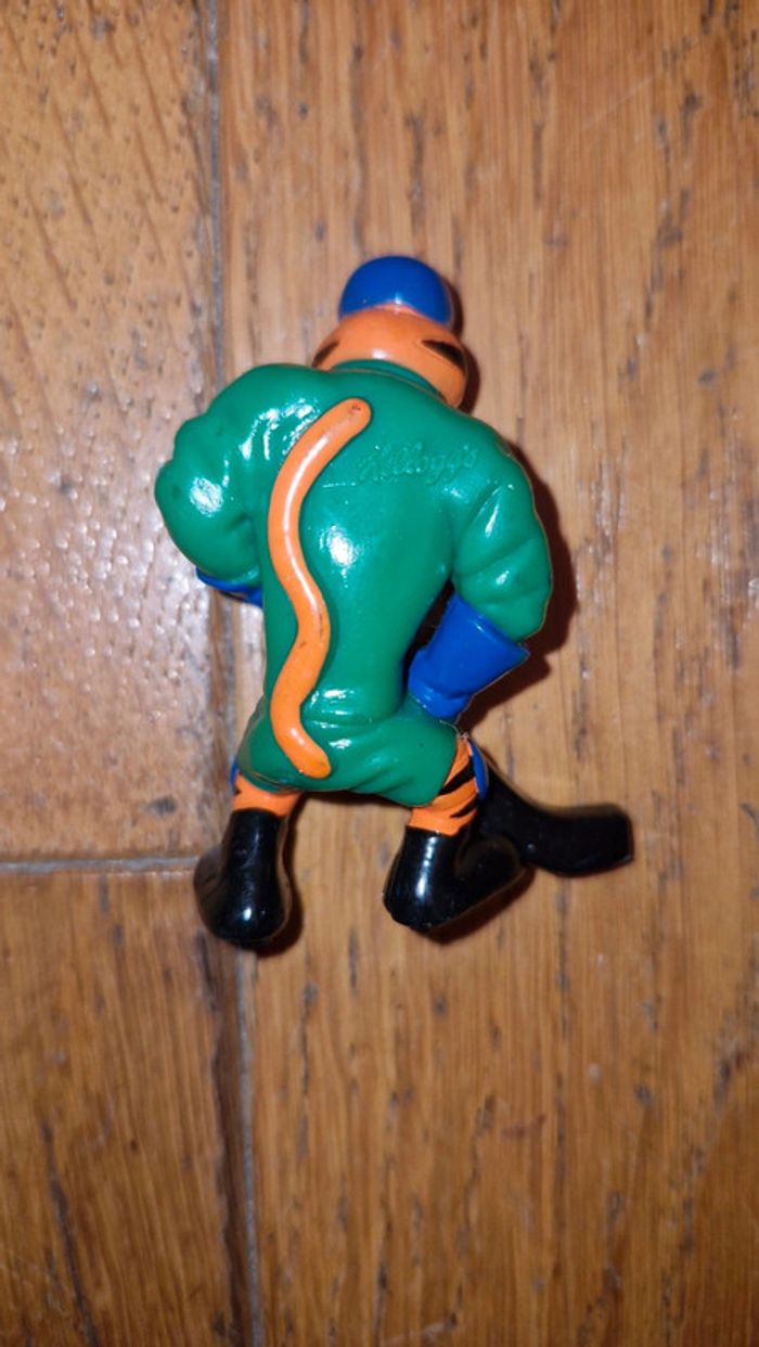 Figurine kellogg's frosties. Hockey - photo numéro 2